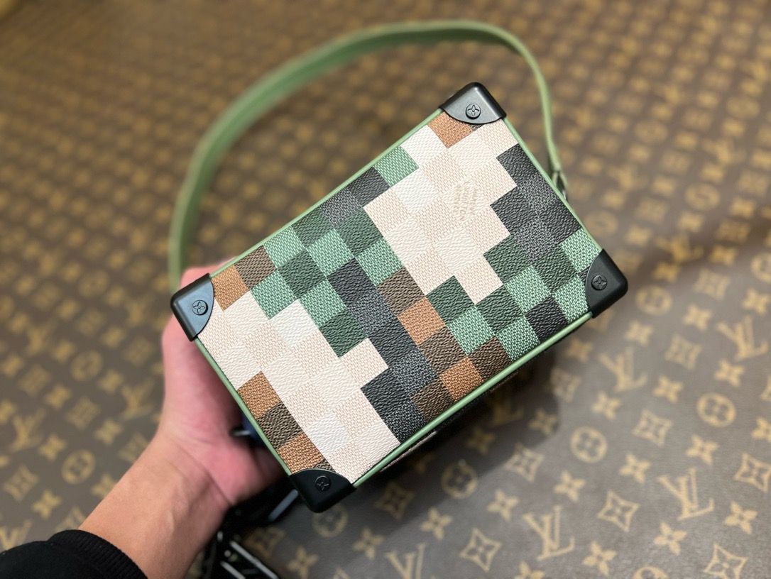 LV mini Soul Trunk Bag - Image 5