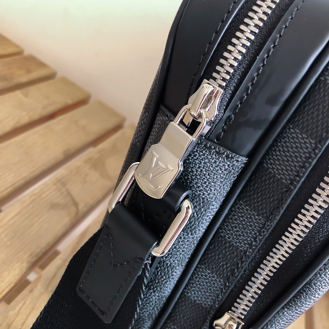 LV Trocadero Messenger Bag - Image 7