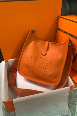 Hermes Evelyne III Bag -- Orange