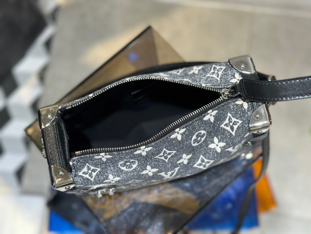 LV Side Trunk Bag -- Black/White - Image 6