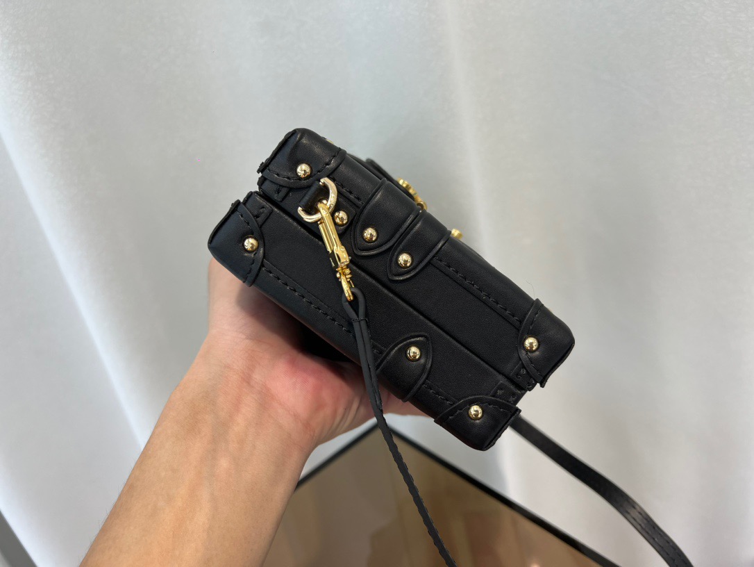 LV Petite Malle Trunk - Image 3